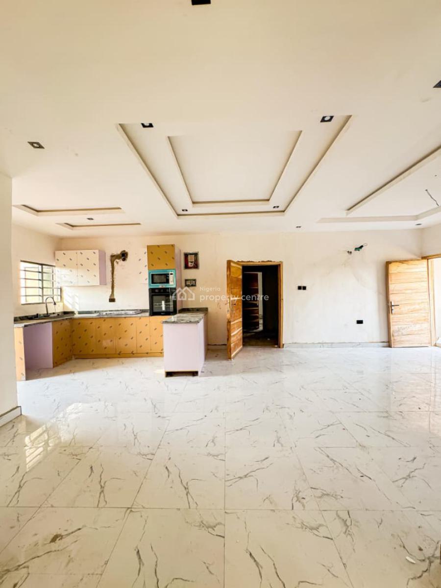 Brand New 2-bedroom, Yabatech Gra., Yaba, Lagos, Flat / Apartment for Rent