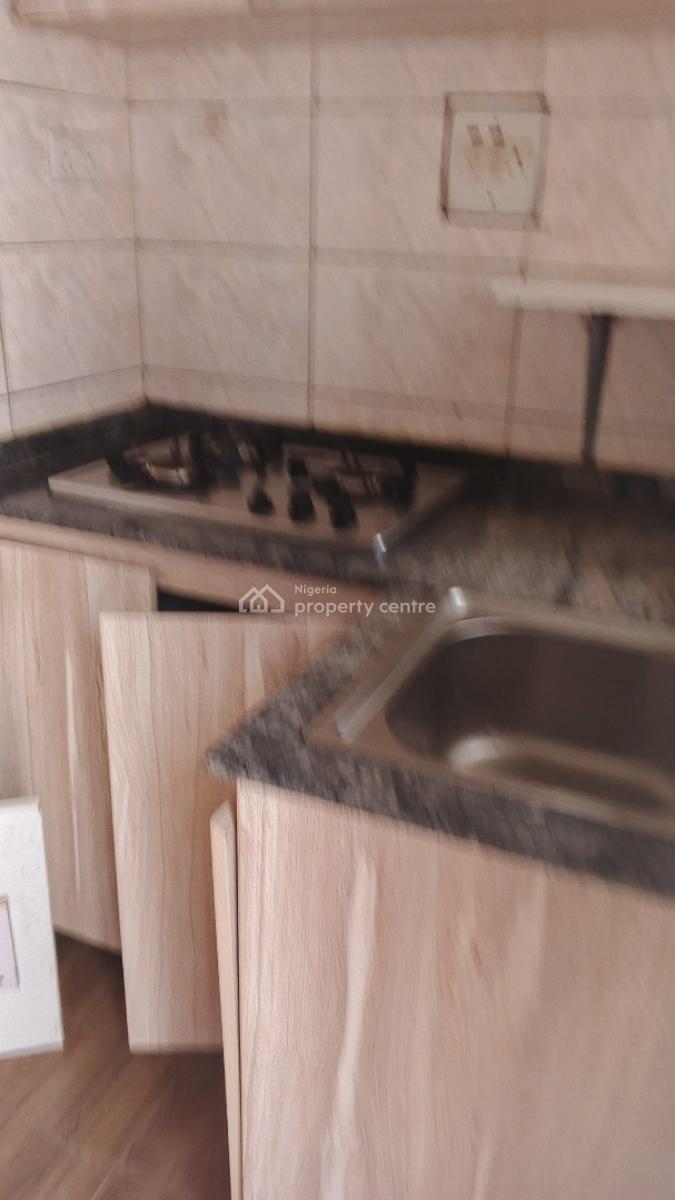 2 Bedroom Flat, Off Maiyugun Street, Ologolo, Lekki, Lagos, Flat / Apartment for Rent