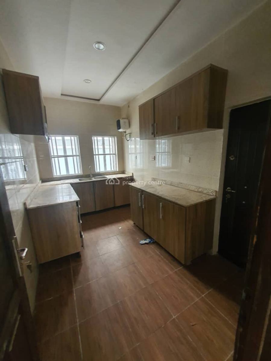 3 Bedroom Flat Downstairs*, Ilasan, Lekki, Lagos, Flat / Apartment for Rent