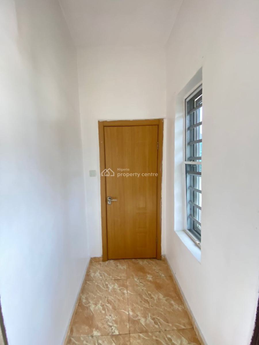 4 Bedroom Semidetached Duplex with Bq in an Estate, Osapa, Lekki, Lagos, Semi-detached Duplex for Rent