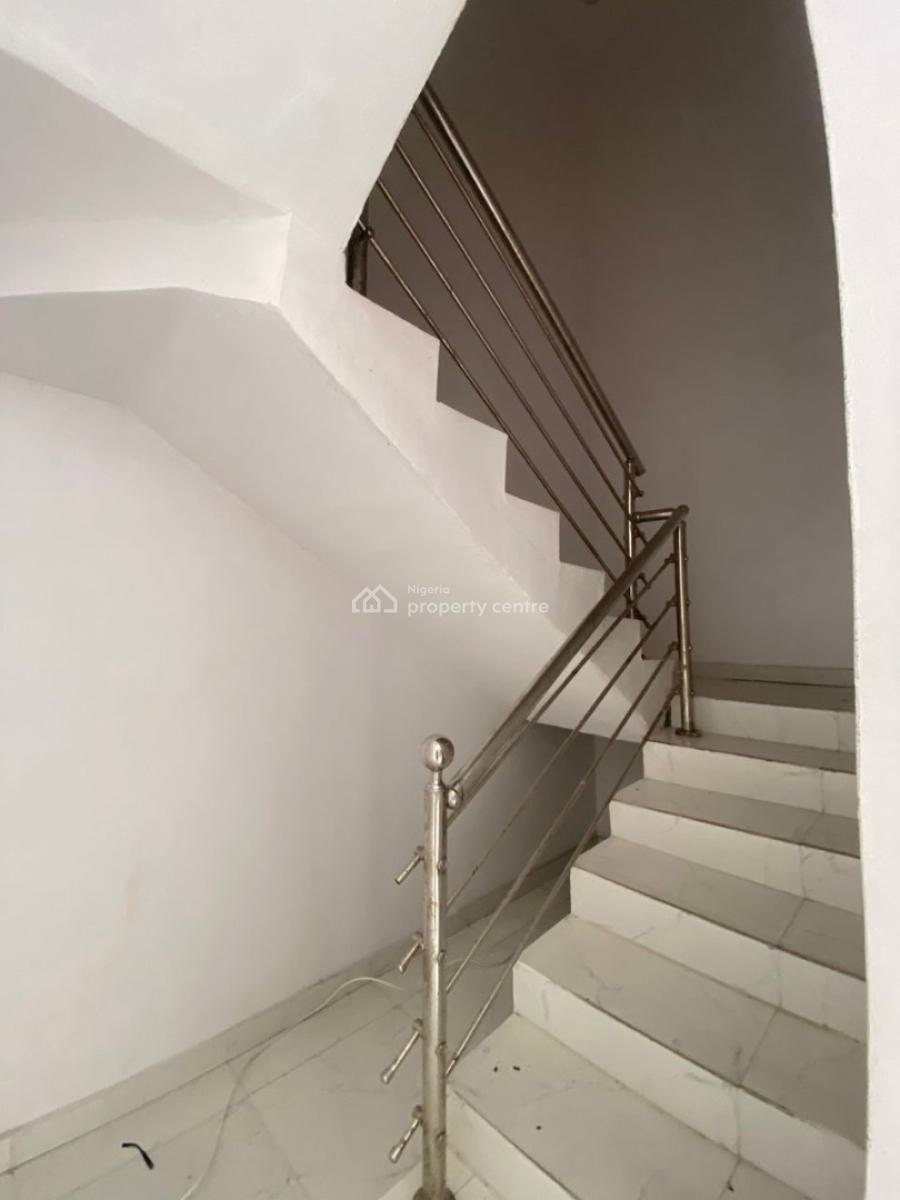 Executive 3 Bedroom Terraced Duplex with Swimming Pool, General Paint, Abraham Estate, Ajah, Lagos, Terraced Duplex for Rent