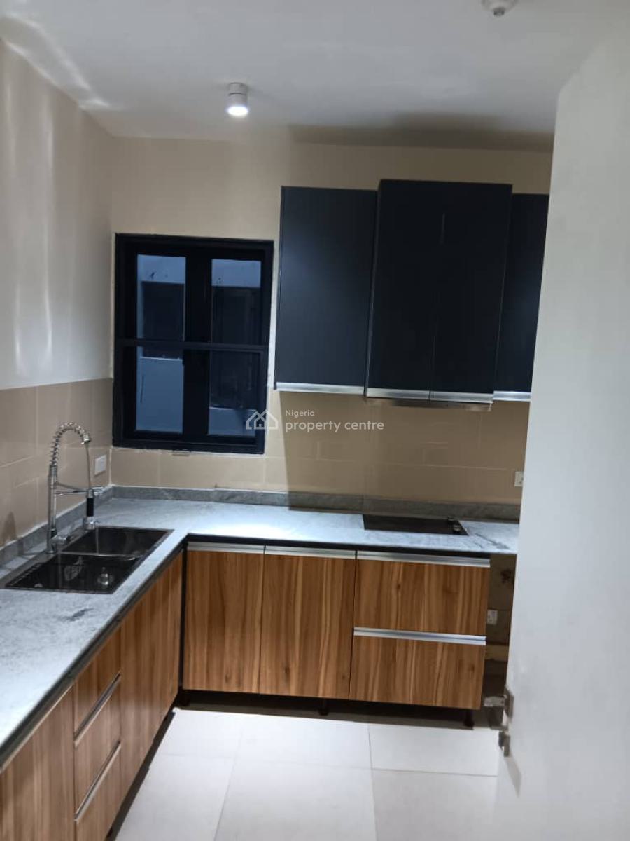 Description: 5 Units of 4 Bedroom, D Close, Ogun Street, Ikoyi, Lagos, Terraced Duplex for Rent