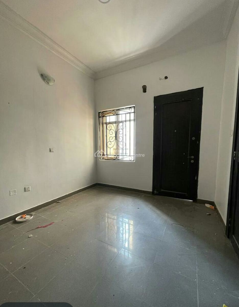 Spacious 3 Bedroom Apartment with Bq, Agungi, Lekki, Lagos, Flat / Apartment for Rent