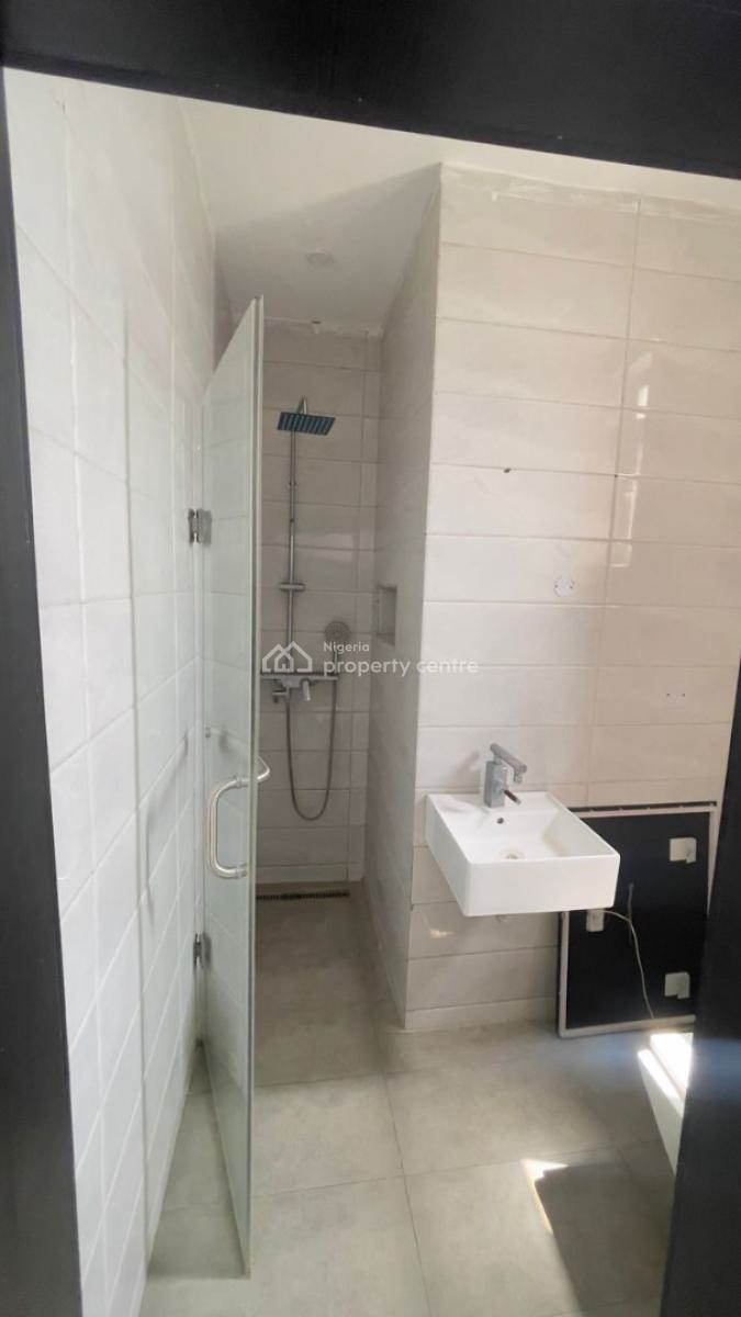 Well-maintained 3-bedroom Apartment with 2 Parking Spaces, Oniru, Victoria Island (vi), Lagos, Flat / Apartment for Rent