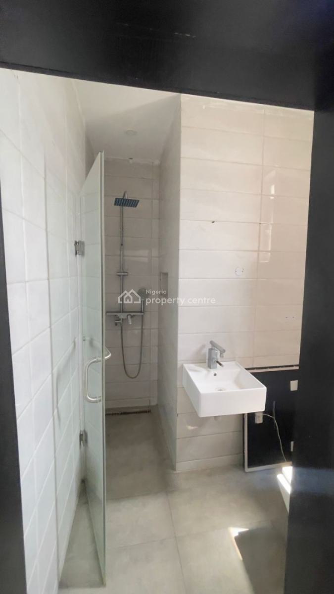 Well-maintained 3-bedroom Apartment with 2 Parking Spaces, Oniru, Victoria Island (vi), Lagos, Flat / Apartment for Rent