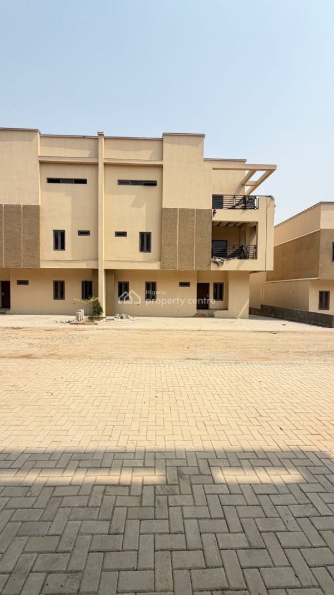 6 Bedroom Semi Detached Duplex, Apo, Abuja, Semi-detached Duplex for Sale
