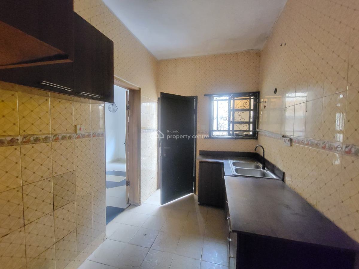 Spacious and Standard 3 Bedroom Apartment, Greenville Estate, Badore, Ajah, Lagos, Flat / Apartment for Rent