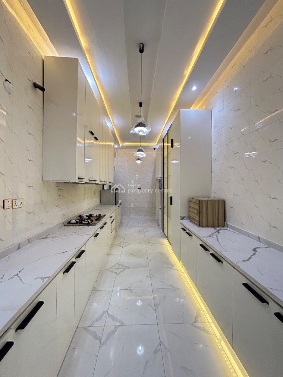 5 Bedroom Detached Duplex with Bq, Ikota, Lekki, Lagos, Detached Duplex for Sale