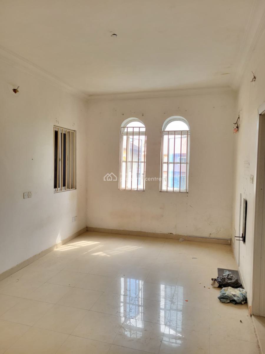 Sharp and Clean 3 Bedroom Apartment, Greenville Estate, Badore, Ajah, Lagos, Flat / Apartment for Rent
