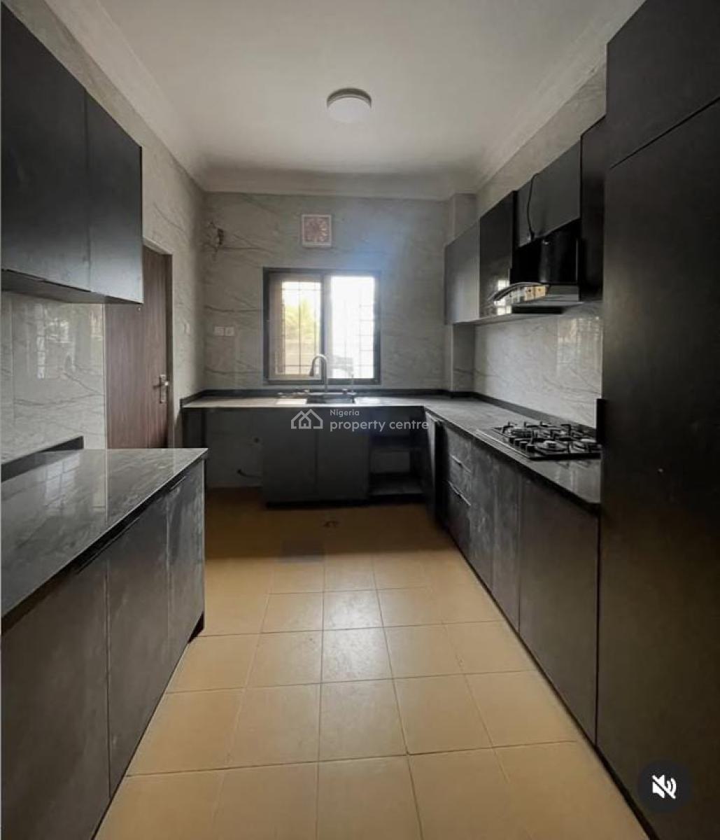 3 Bedroom Flat, Off Admiralty Way Lekki Phase 1, Lekki Phase 1, Lekki, Lagos, Flat / Apartment for Rent