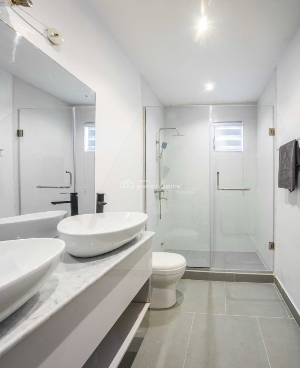 Aesthetically Pleasing 3 Bedroom Apartment, Lekki Phase 1, Lekki, Lagos, Flat / Apartment Short Let