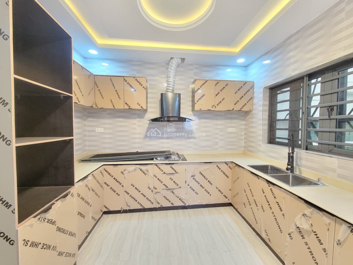 Luxurious 2bedroom Flat, Ajah, Lagos, Flat / Apartment for Sale