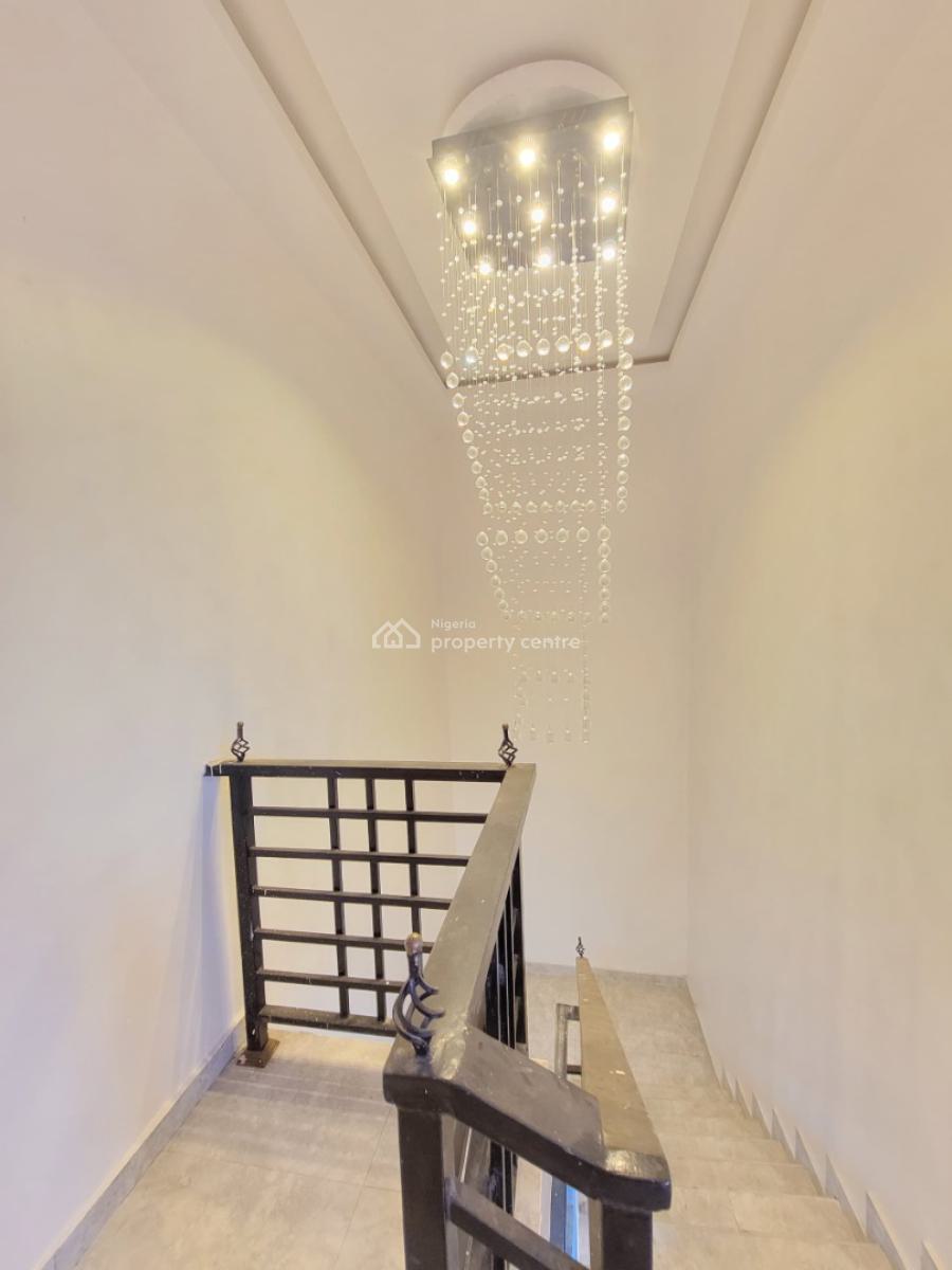 Luxurious 2bedroom Flat, Ajah, Lagos, Flat / Apartment for Sale