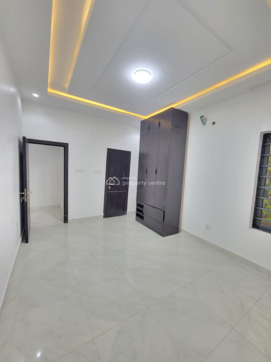 Luxurious 2bedroom Flat, Ajah, Lagos, Flat / Apartment for Sale