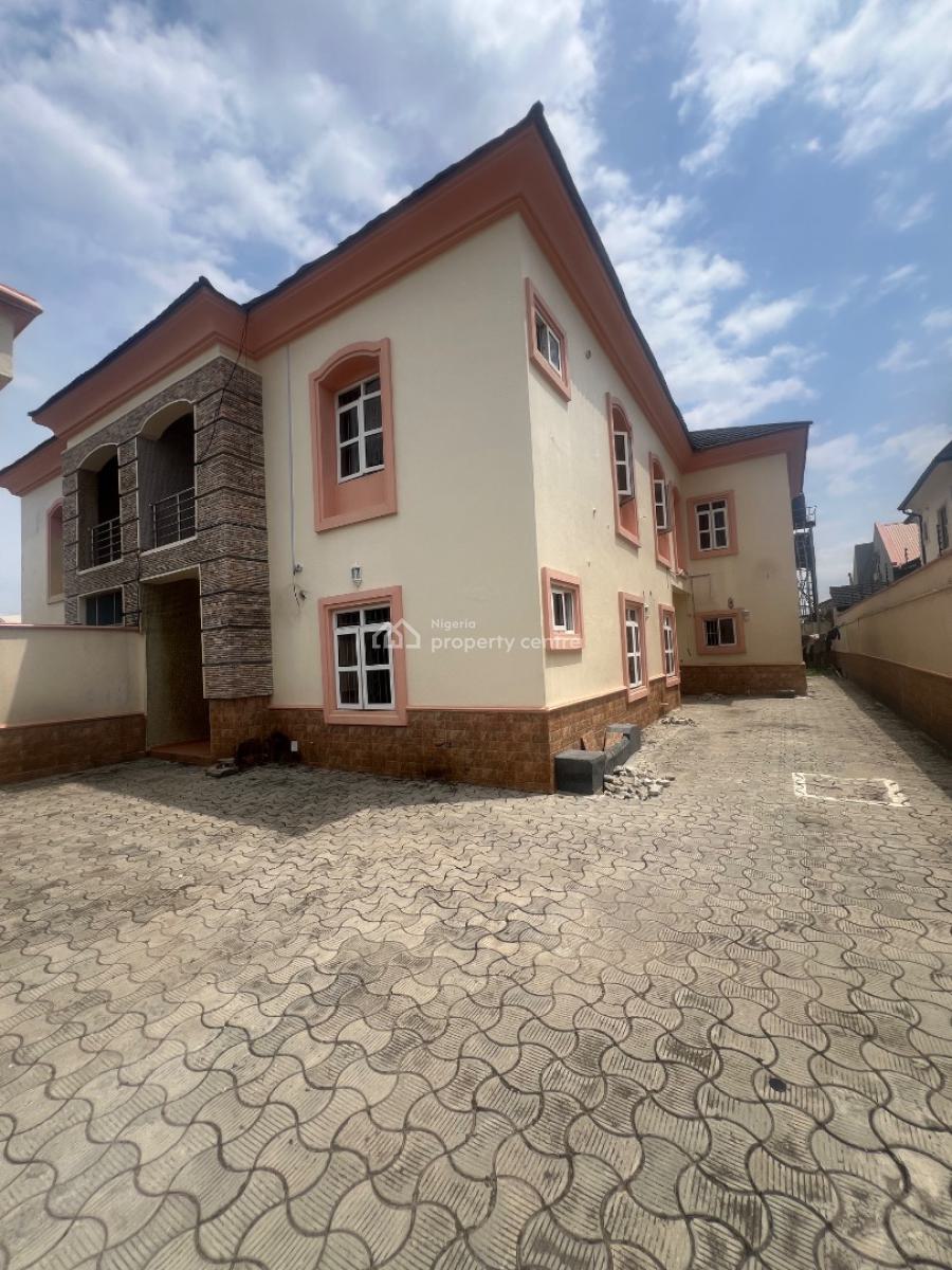 Well Maintained, Four (4) Bedroom Semi Detached House, Lekki Phase 1, Lekki, Lagos, Semi-detached Duplex for Rent