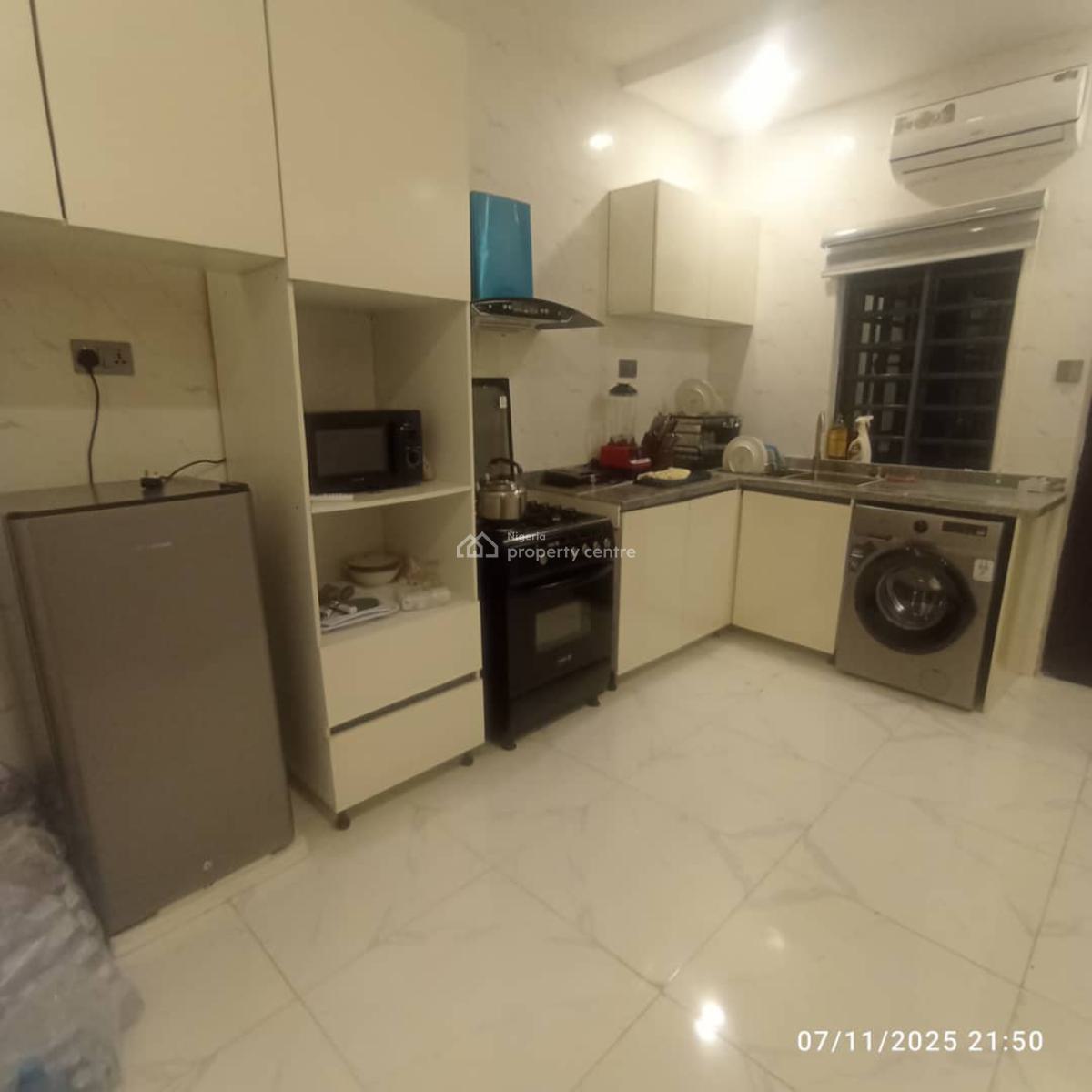 Luxury 3 Bedroom Apartment, Abijo, Lekki, Lagos, Flat / Apartment for Rent