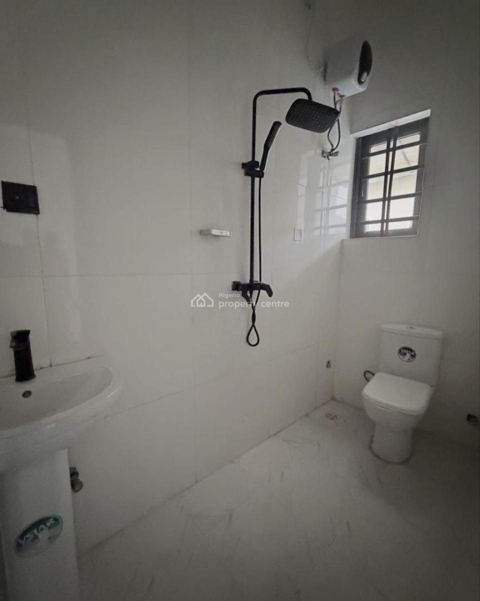 Exquisitely Built 3 Bedroom Apartment, Gra Phase 2, Magodo, Lagos, Flat / Apartment for Sale