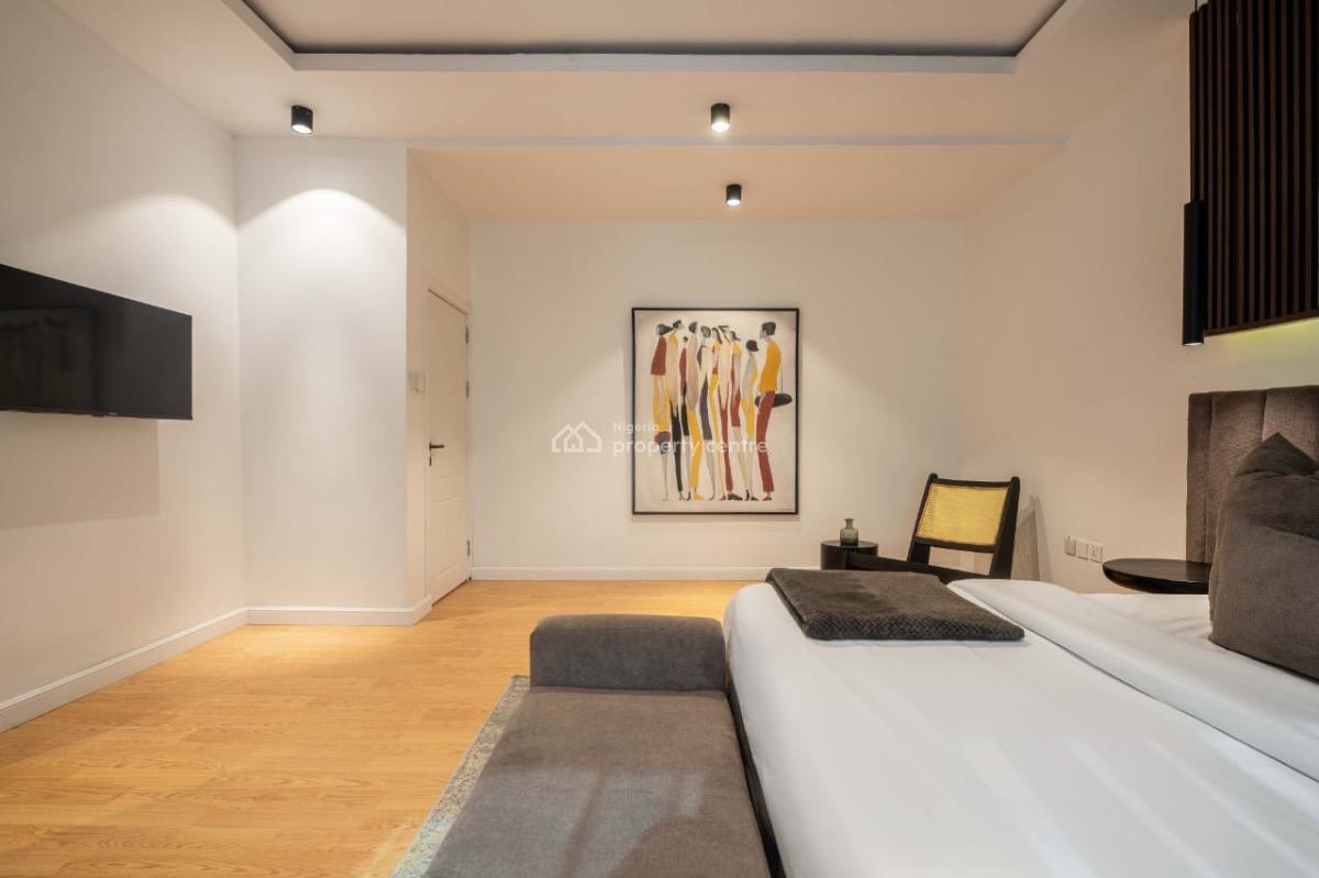 Spacious 2 Bedrooms Apartment with Pool and Gym, Phase 1, Lekki, Lagos, Flat / Apartment Short Let