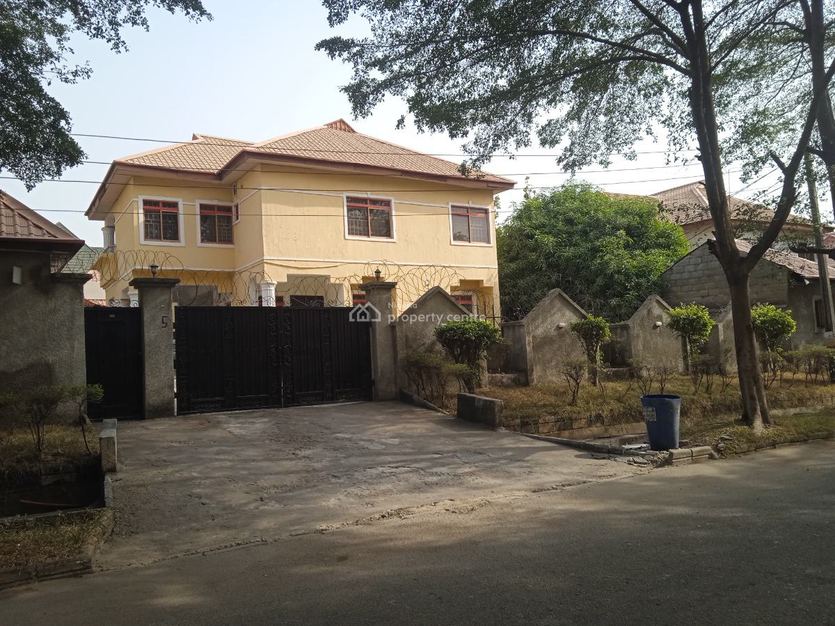 Detached Duplex in a Serene Area, Gwarinpa, Abuja, Detached Duplex for Sale