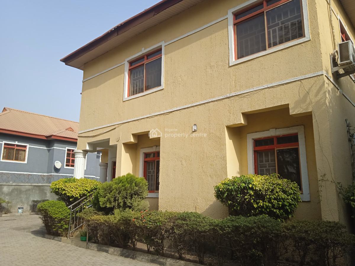 Detached Duplex in a Serene Area, Gwarinpa, Abuja, Detached Duplex for Sale