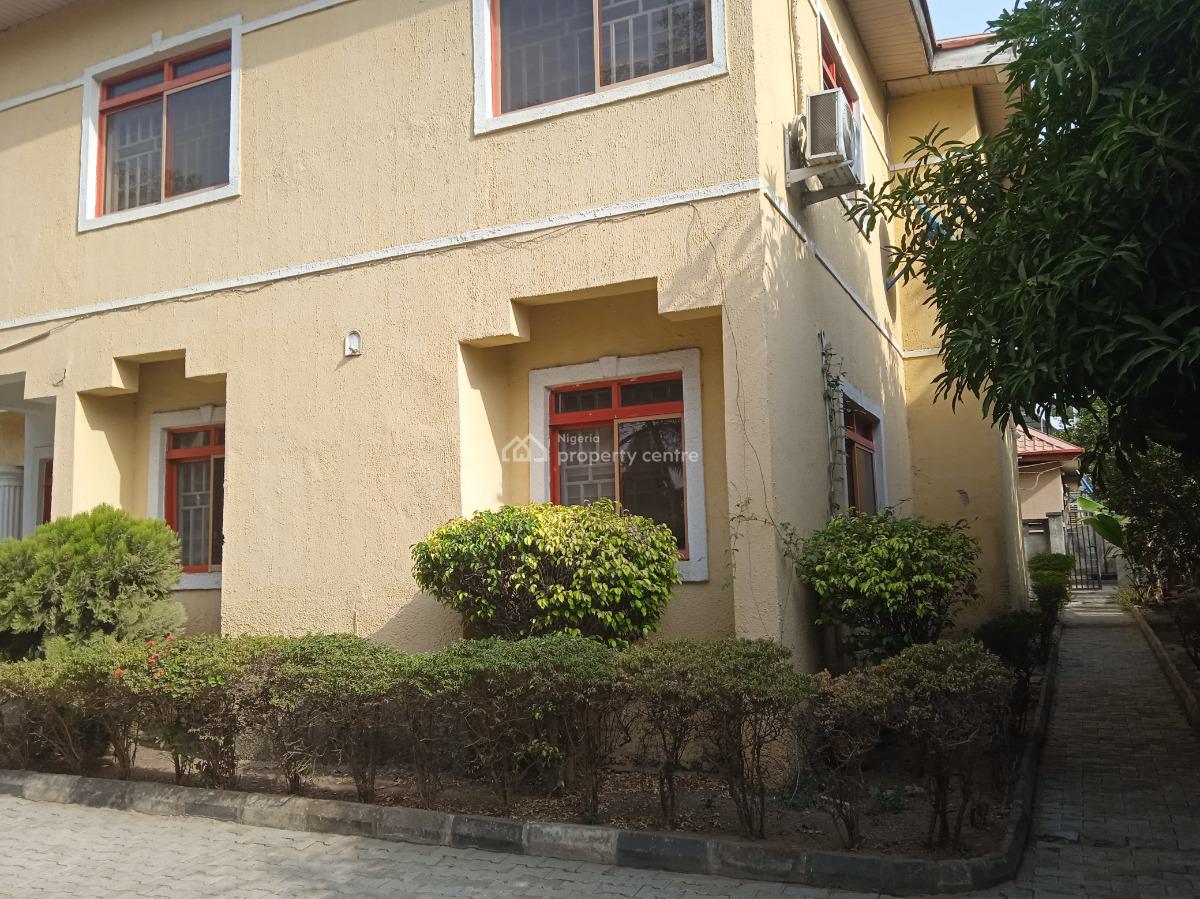 Detached Duplex in a Serene Area, Gwarinpa, Abuja, Detached Duplex for Sale