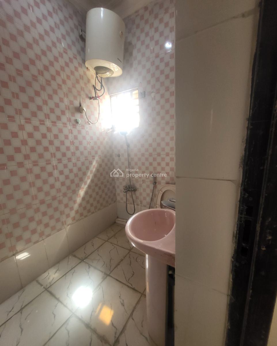 Luxurious Massive 2bedroom Flat, By Grand Pela Hotel, Durumi, Abuja, Flat / Apartment for Rent