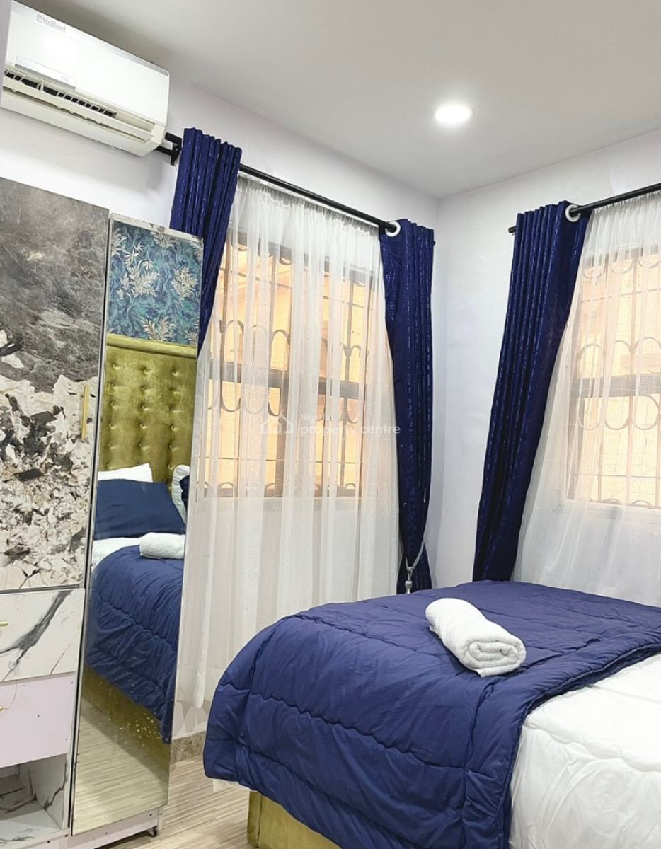 2 Bedroom Apartment, Ikeja, Lagos, Flat / Apartment Short Let