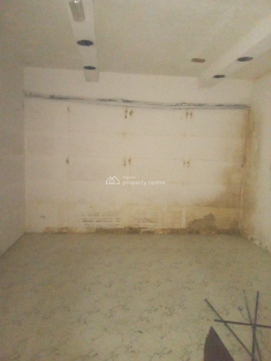 200sqm Shop Space, Wuse 2, Abuja, Commercial Property for Rent