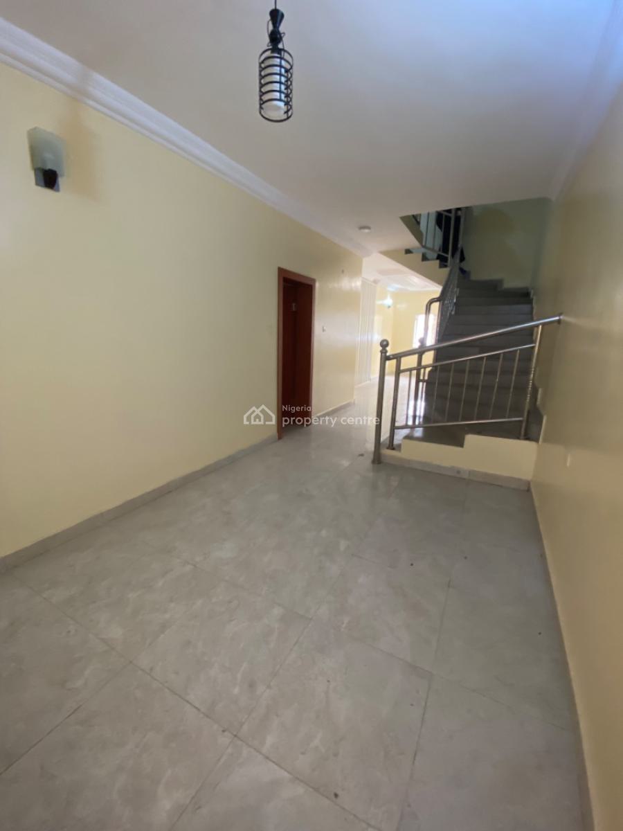Luxury 3 Bedroom Terraced Duplex with a Bq, Lekki Phase 1, Lekki, Lagos, Terraced Duplex for Rent