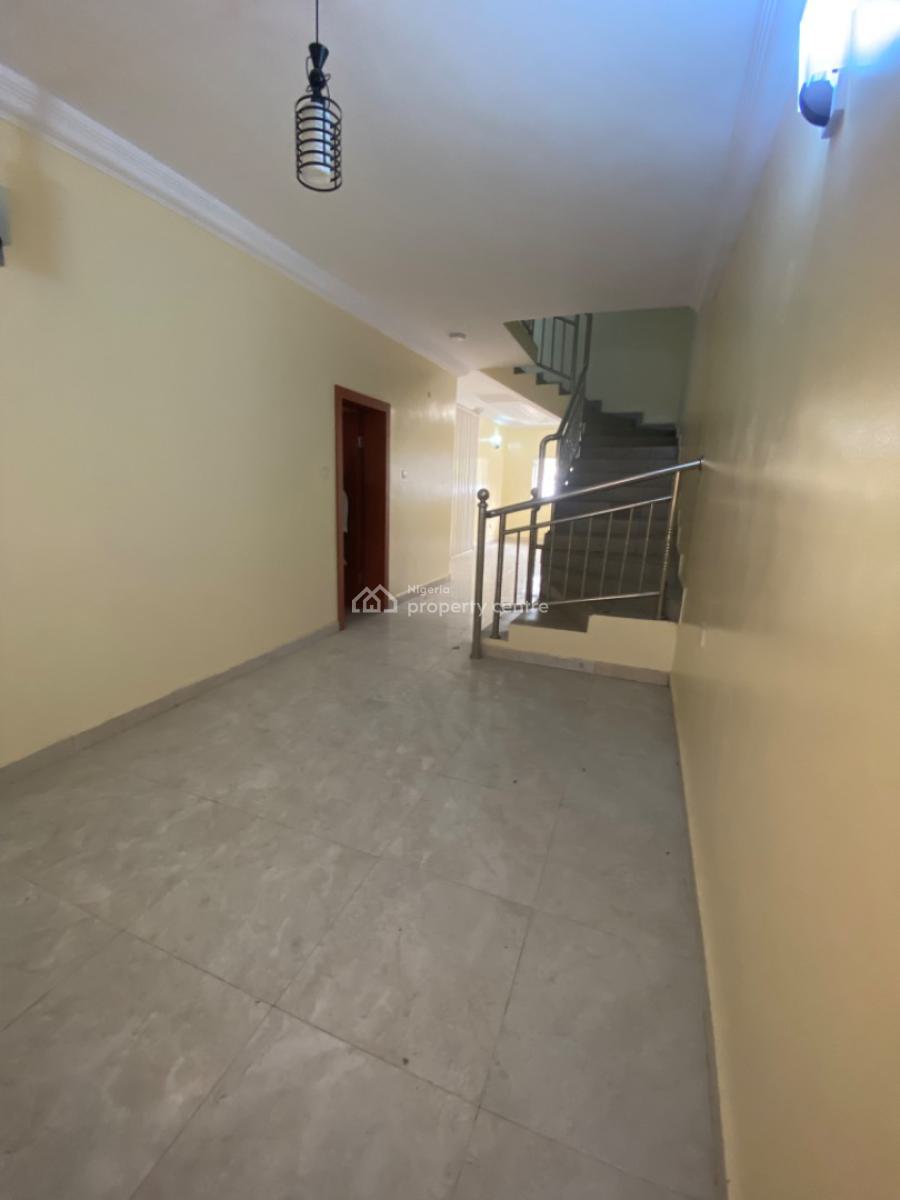 Luxury 3 Bedroom Terraced Duplex with a Bq, Lekki Phase 1, Lekki, Lagos, Terraced Duplex for Rent