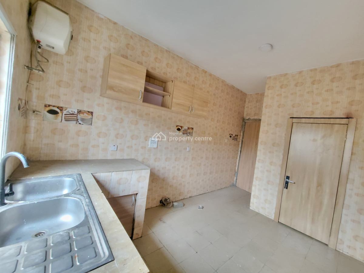 Standard and Spacious 3 Bedroom Apartment, Mobil Road, Ajah, Lagos, Flat / Apartment for Rent