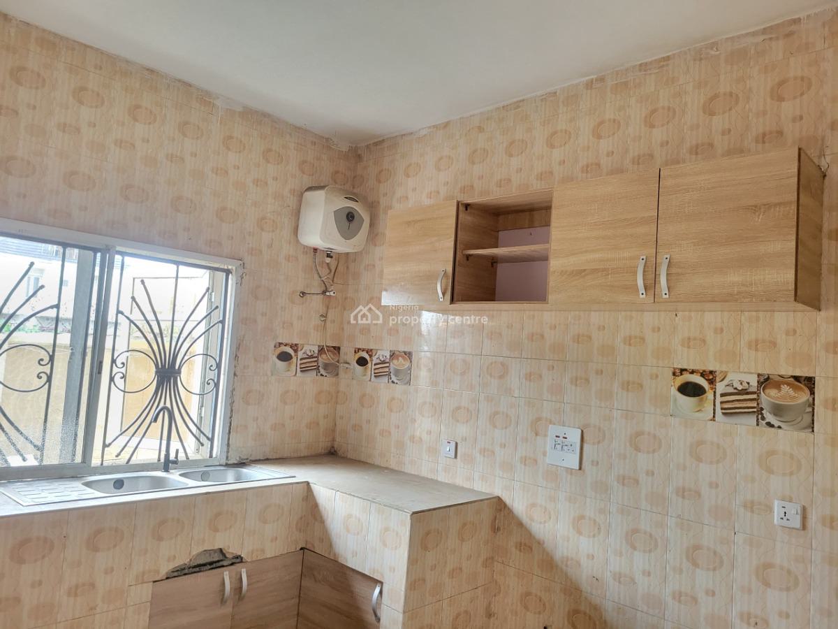 Standard and Spacious 3 Bedroom Apartment, Mobil Road, Ajah, Lagos, Flat / Apartment for Rent