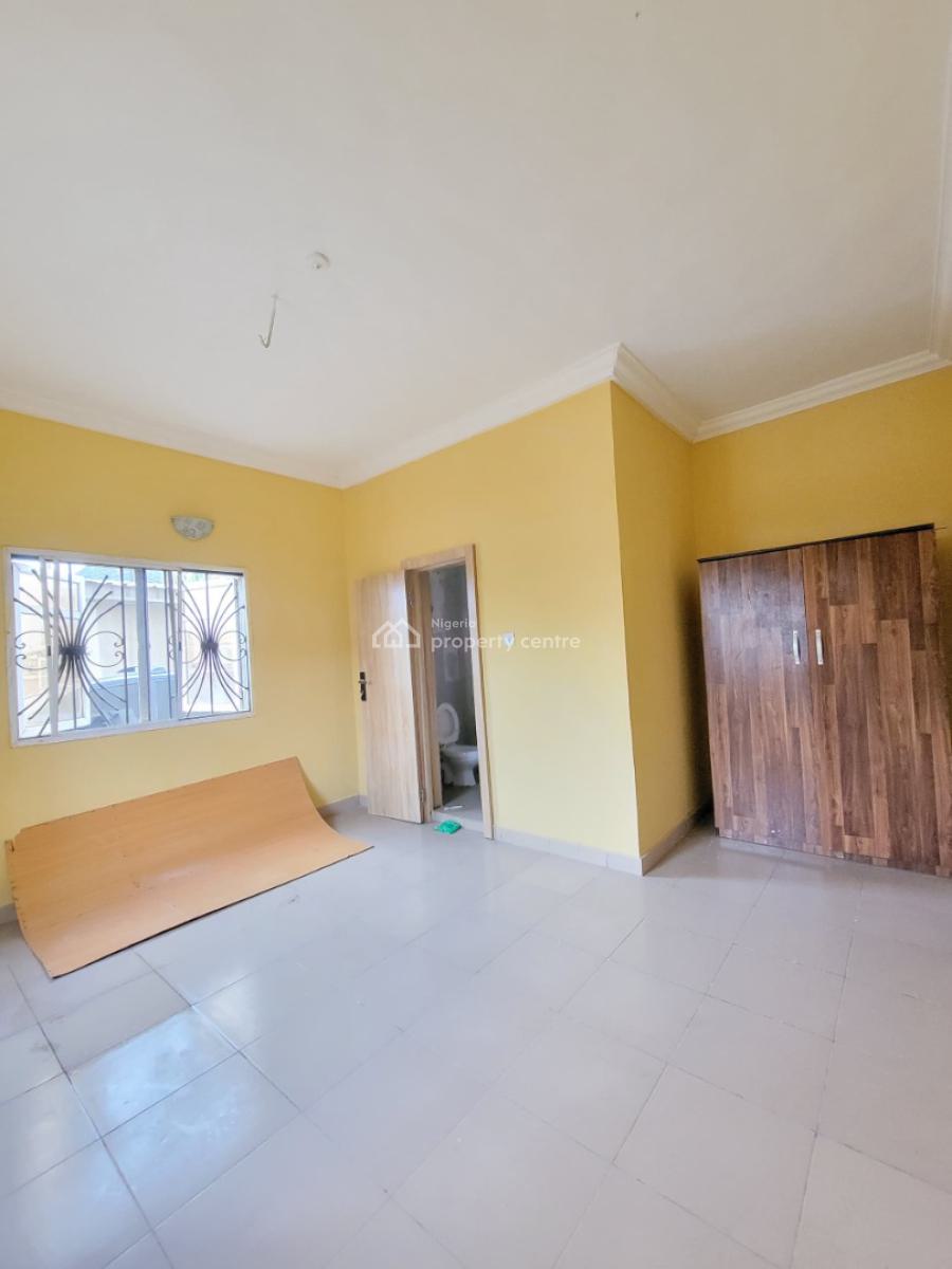 Standard and Spacious 3 Bedroom Apartment, Mobil Road, Ajah, Lagos, Flat / Apartment for Rent