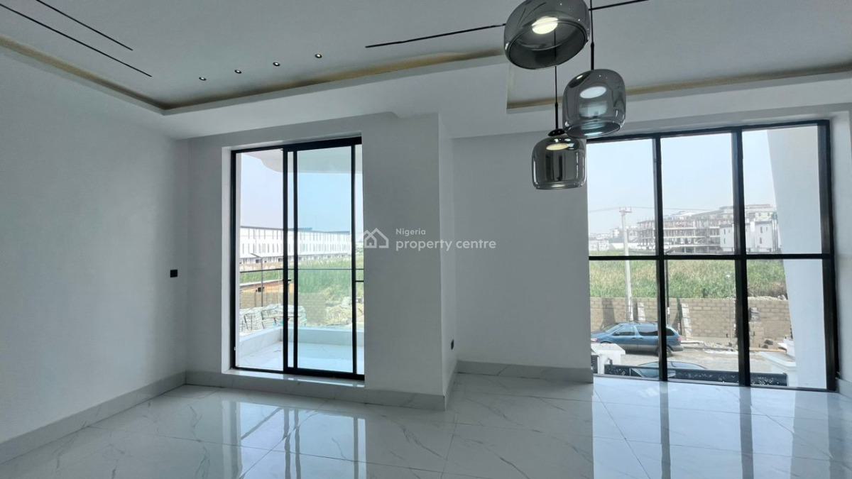 Massive 5-bedroom Terraced with Bq, Lekki Phase 1, Lekki, Lagos, Terraced Duplex for Sale