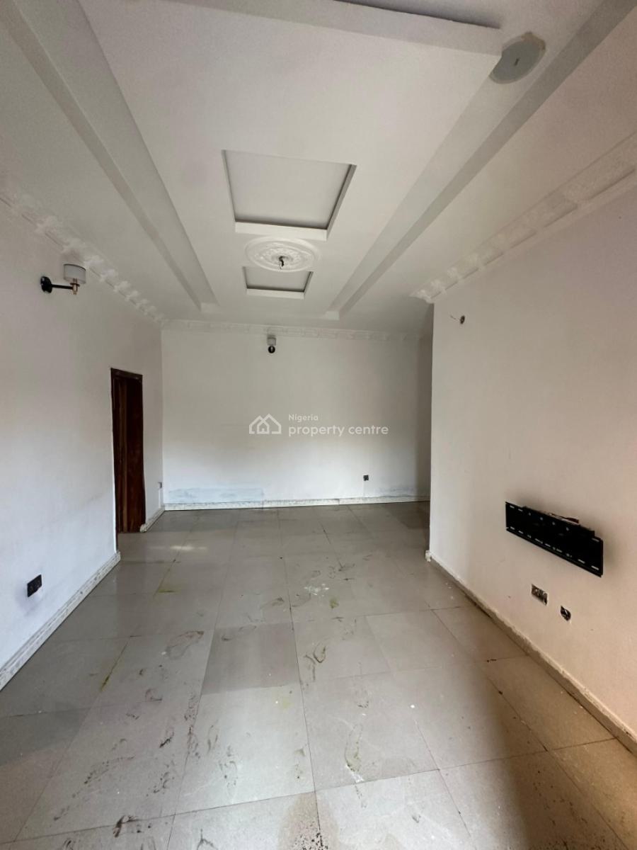 Neatly Used 2 Bedroom Apartment, Ologolo, Lekki, Lagos, Flat / Apartment for Rent