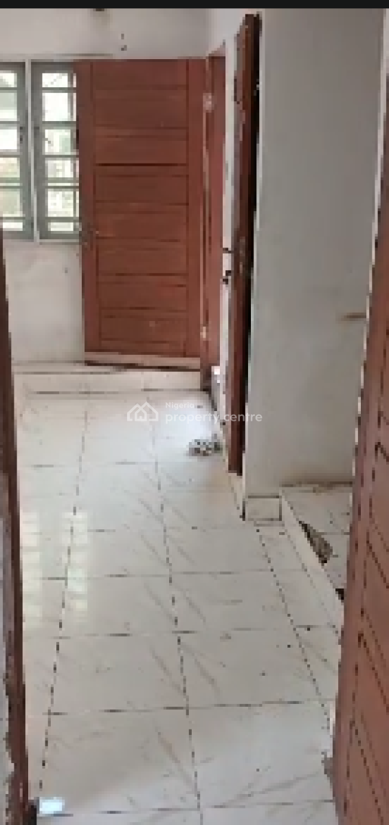 Mini Flat, Inside Estate, Ogombo Rd, Lekki Phase 2, Lekki, Lagos, Flat / Apartment for Rent