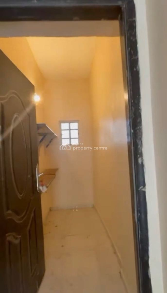 3 Bedrooms Apartment with Balcony, Agungi, Lekki, Lagos, Flat / Apartment for Rent