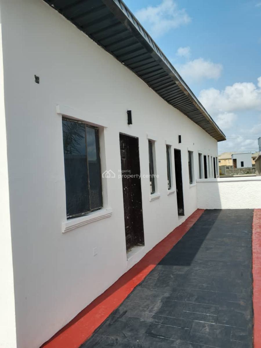 Elegant 5 Bedroom Semi Detached Duplex with Bq, Chaplin Court Estate, Abraham Adesanya, Ajah, Lagos, Semi-detached Duplex for Sale