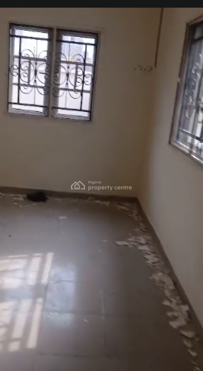 3 Bedroom Apartment, Inside Estate, Ogombo Rd, Lekki Phase 2, Lekki, Lagos, Flat / Apartment for Rent