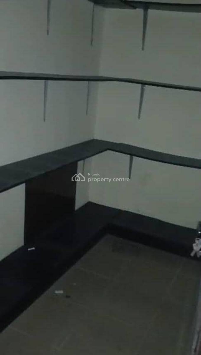 3 Bedrooms Apartment, Ogombo Road, Lekki Phase 2, Lekki, Lagos, Flat / Apartment for Rent