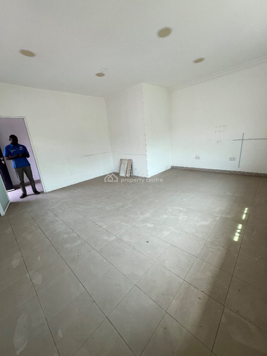 75square Meters Office Space, Off Adebayo Doherty, Lekki Phase 1, Lekki, Lagos, Office Space for Rent