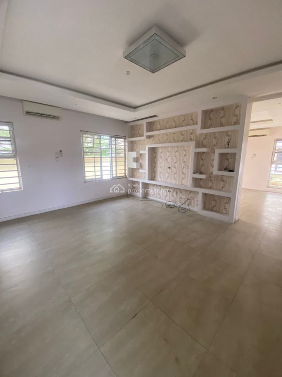 Neatly Serviced 4 Bedroom Semi Detached Duplex with Bq, Pinnock Beach, Osapa, Lekki, Lagos, Semi-detached Duplex for Rent