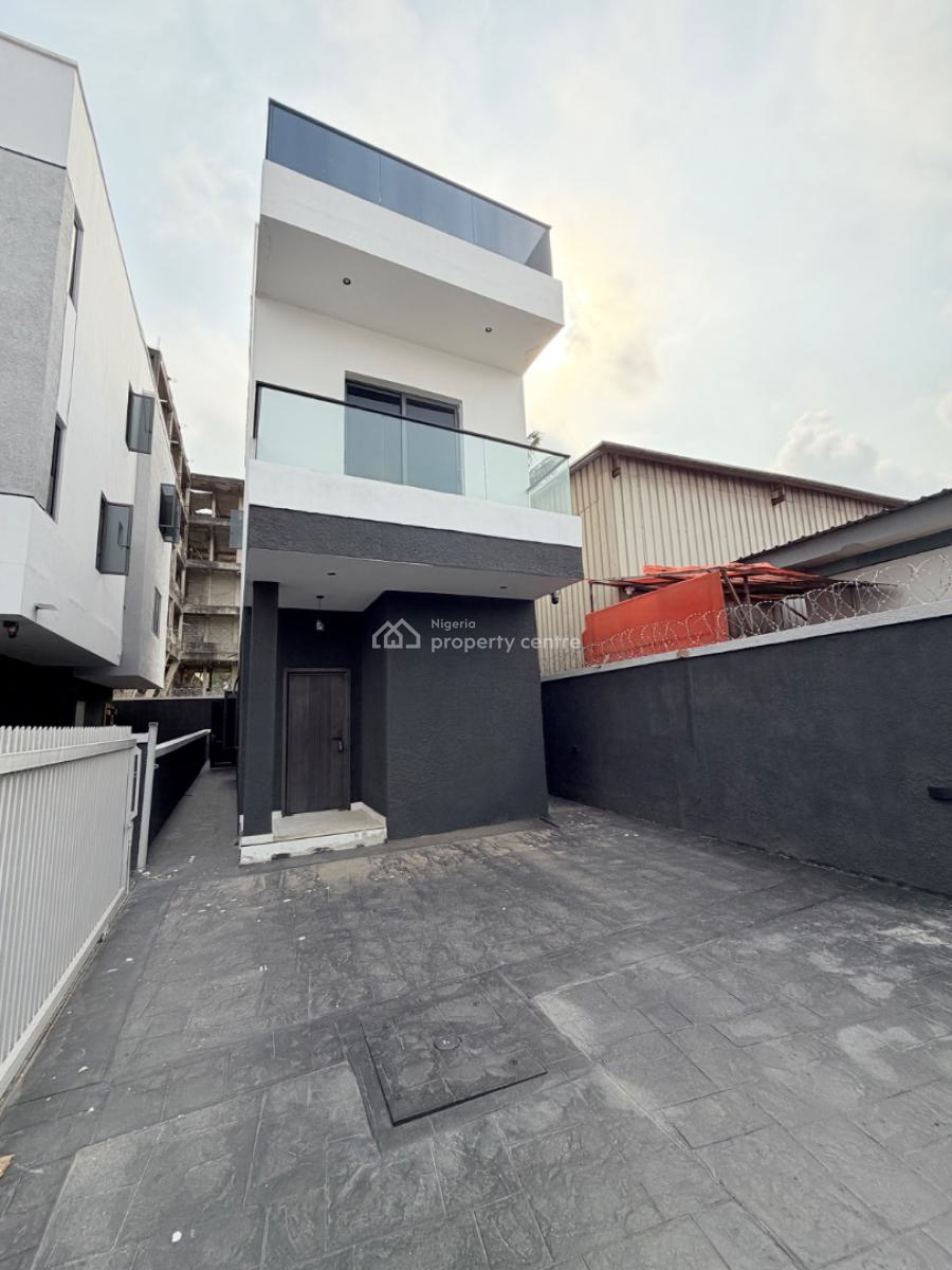 Spaciously Built 3 Bedroom Fully Detached Duplex with a Room Bq, Adeniyi Jones, Ikeja, Lagos, Detached Duplex for Sale