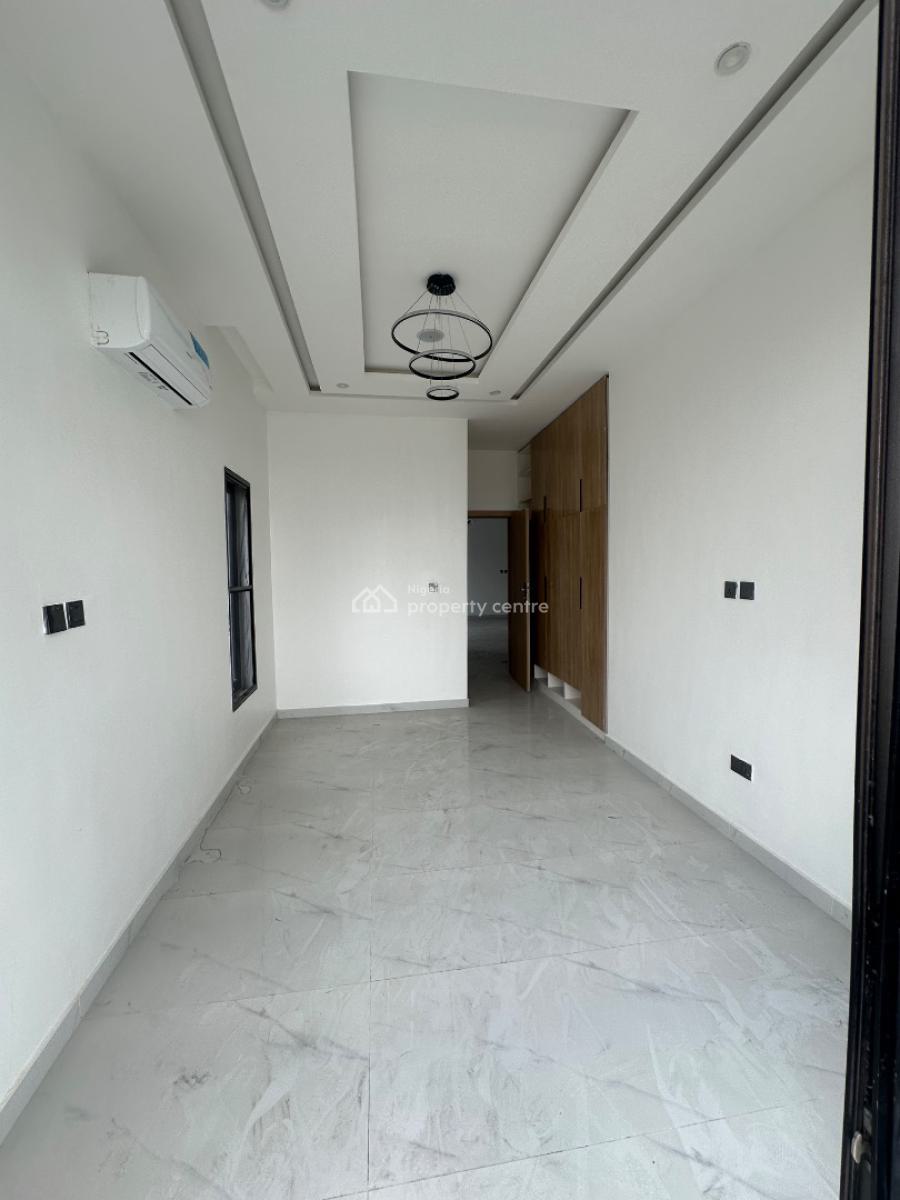 𝐖𝐄𝐋𝐋 𝐌𝐀𝐈𝐍𝐓𝐀𝐈𝐍𝐄𝐃 2 𝐁𝐄𝐃𝐑𝐎𝐎𝐌 𝐀𝐏𝐀𝐑𝐓𝐌𝐄𝐍𝐓, Ikate, Lekki, Lagos, Flat / Apartment for Rent