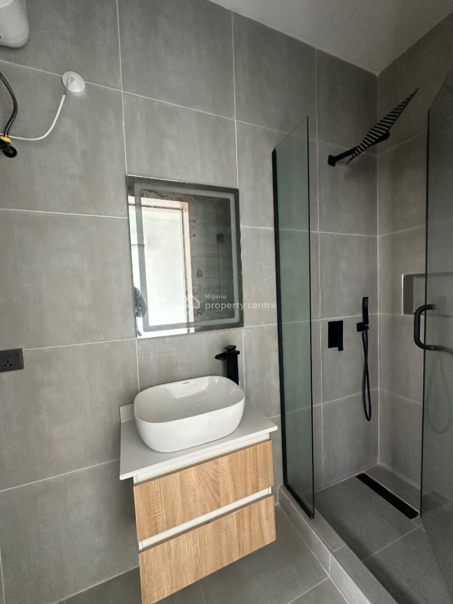 𝐖𝐄𝐋𝐋 𝐌𝐀𝐈𝐍𝐓𝐀𝐈𝐍𝐄𝐃 2 𝐁𝐄𝐃𝐑𝐎𝐎𝐌 𝐀𝐏𝐀𝐑𝐓𝐌𝐄𝐍𝐓, Ikate, Lekki, Lagos, Flat / Apartment for Rent