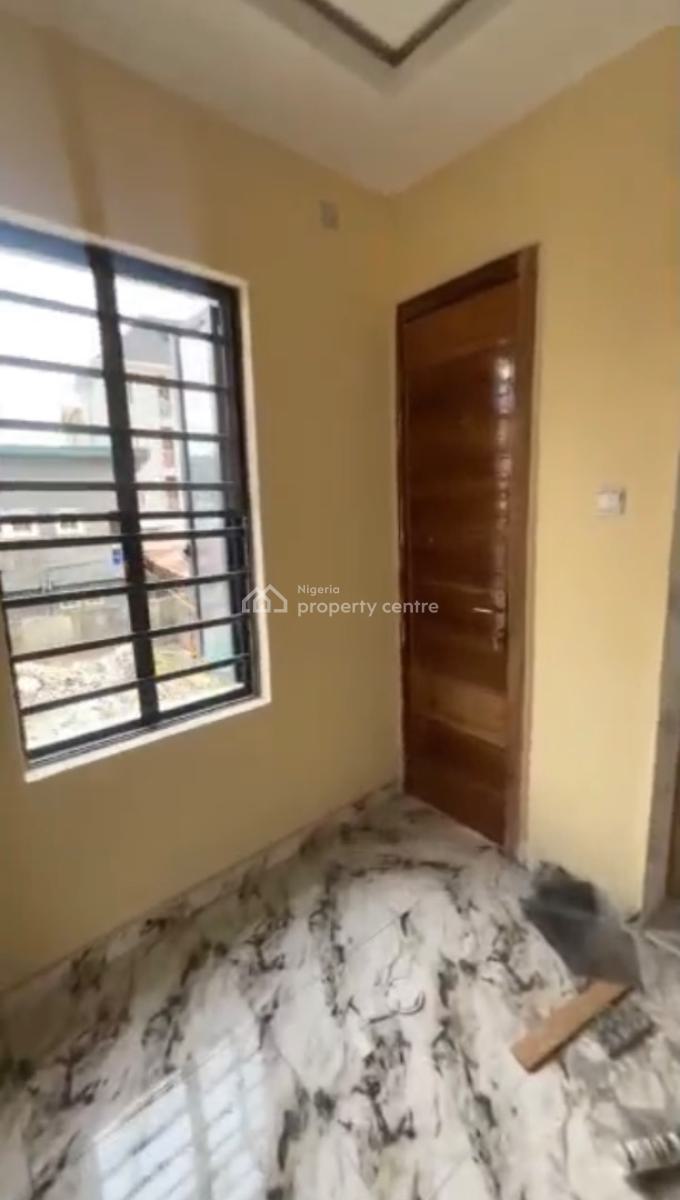 Newly Built Self Contain, Abule Ijesha, Yaba, Lagos, Self Contain (single Rooms) for Rent