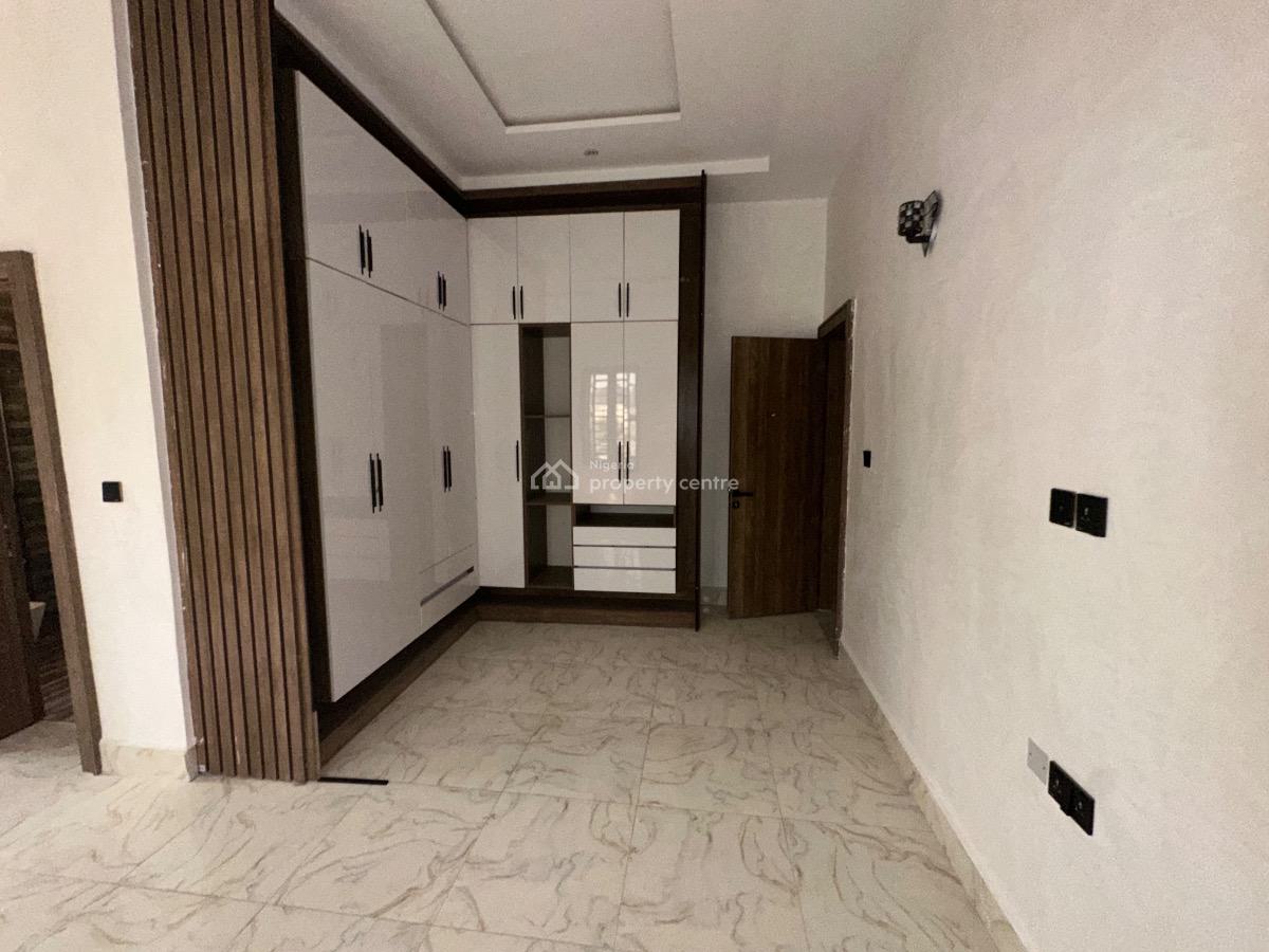 Luxury 7 Bedroom  Mansion with 2 Rooms Bq, & Pool, Efab Metropolis Estate, Gwarinpa, Abuja, Detached Duplex for Sale