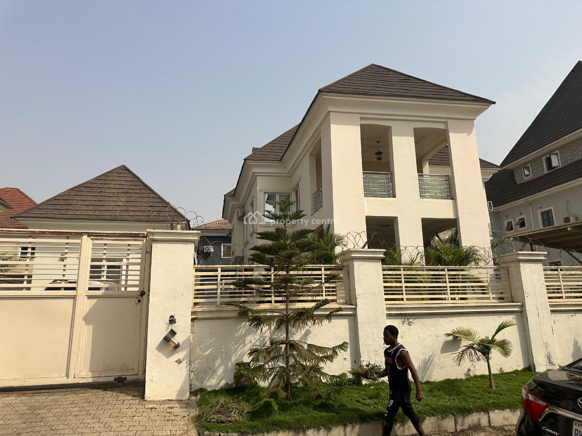 Clean 5 Bedroom Detached House with Guest Chalet and Bq, Megabond Estate, Gwarinpa, Abuja, Detached Duplex for Sale