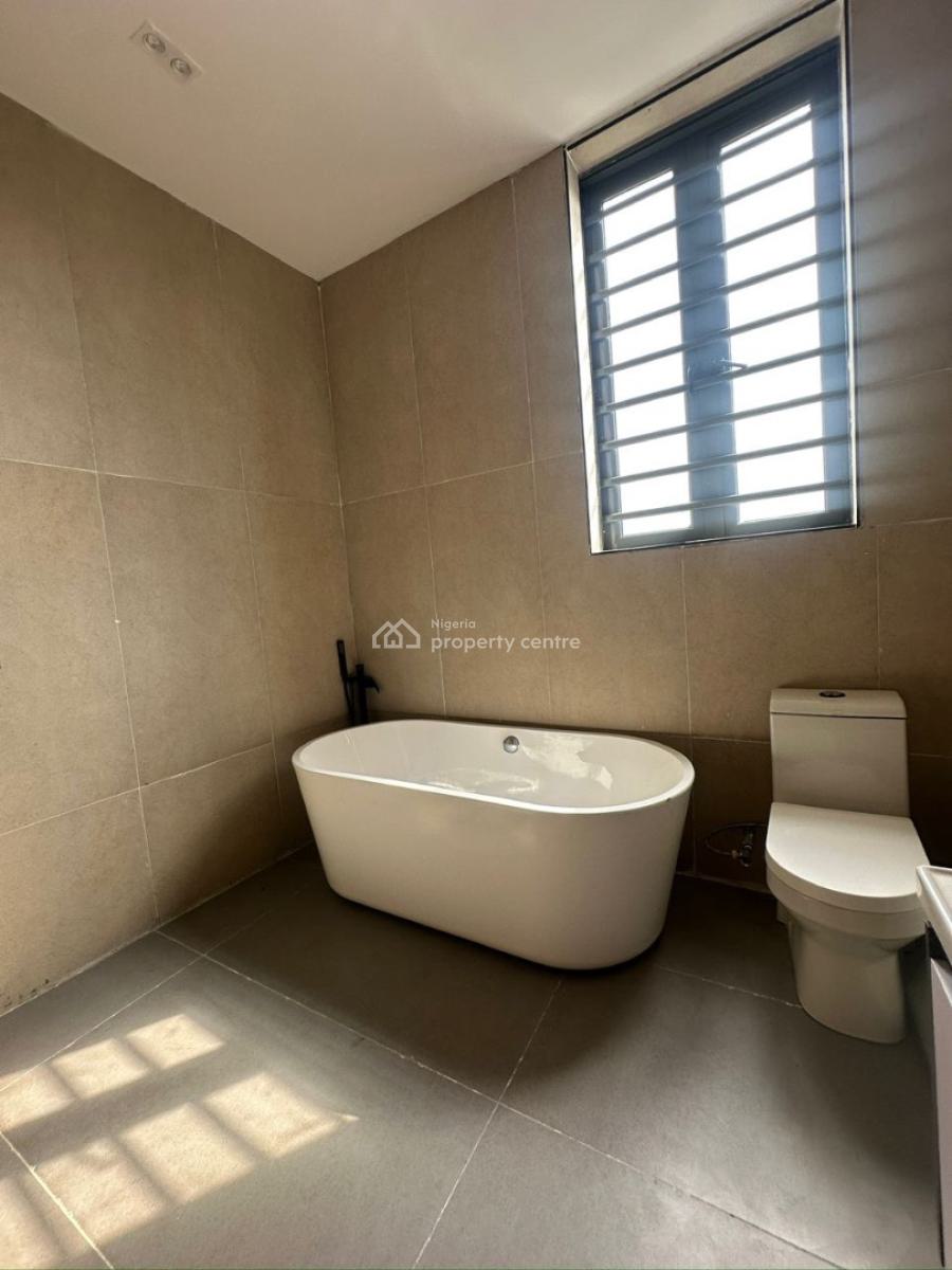 Spaciously Built 5 Bedroom Detached Duplex, Lekki Phase 1, Lekki, Lagos, Detached Duplex for Sale