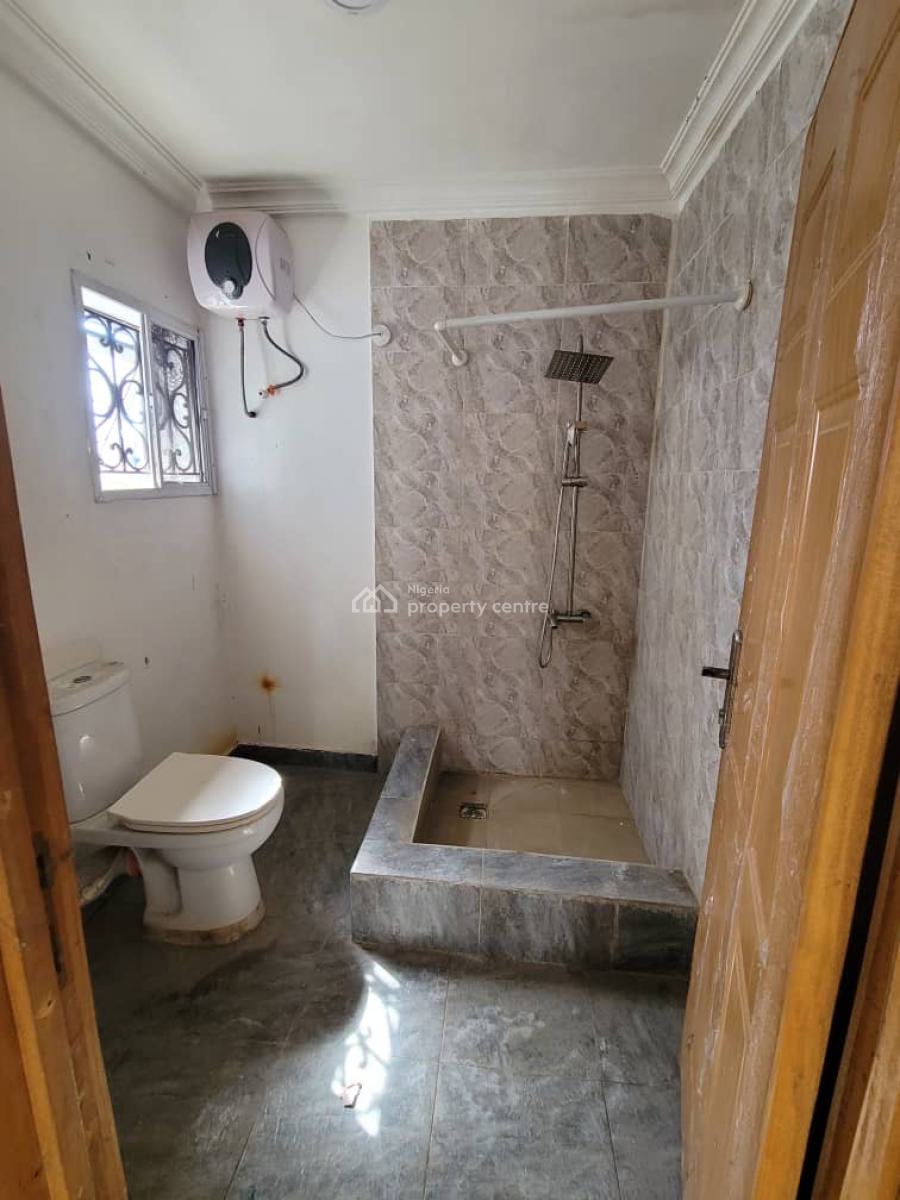 Spacious 3 Bedroom Terrace Duplex, Ologolo, Lekki, Lagos, Terraced Duplex for Rent
